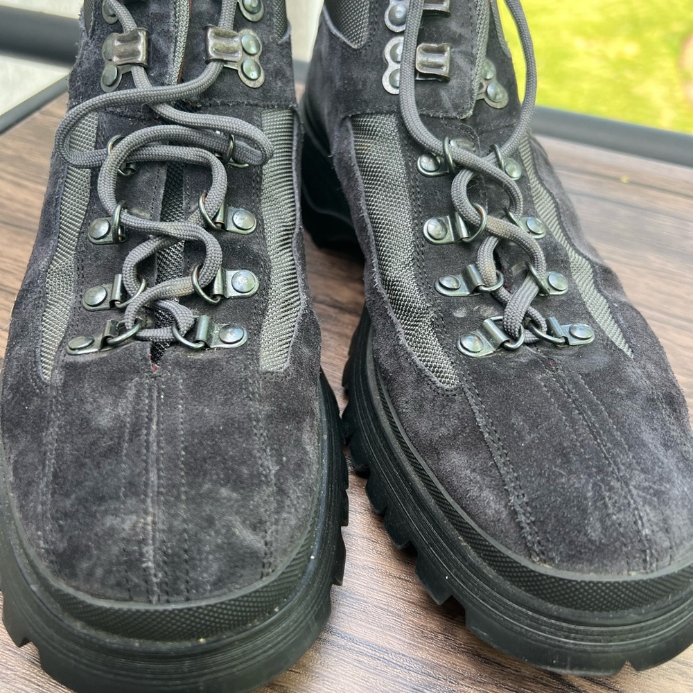 Womens Prada Suede Black Hiking Boots barely worn / EU size 40